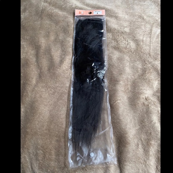 Bobbi Boss Extensions Hair - Picture 5 of 5